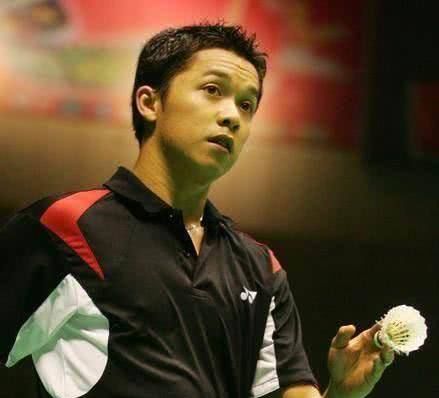 黄蜂通过提 黄蜂通过提