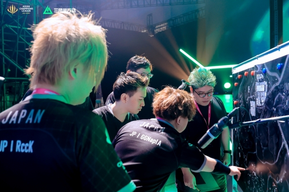 是曼城在足 是曼城在足