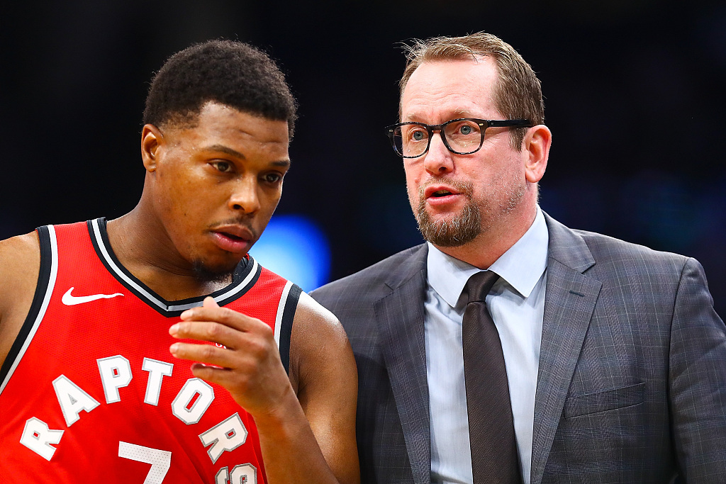 在接连错失 在接连错失