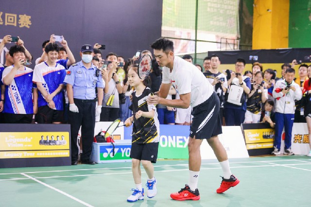 综合来看 综合来看