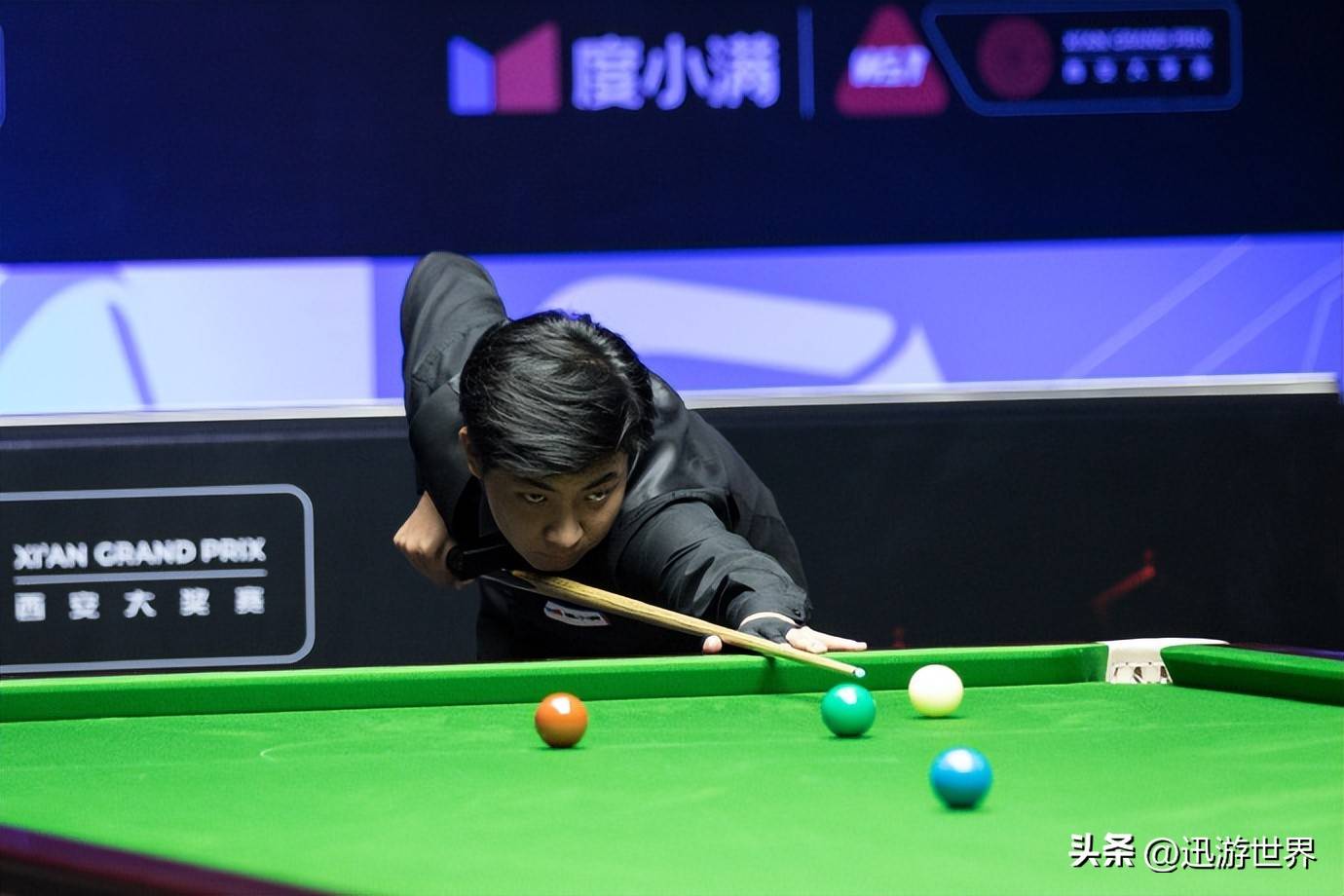 篮球世界中 篮球世界中