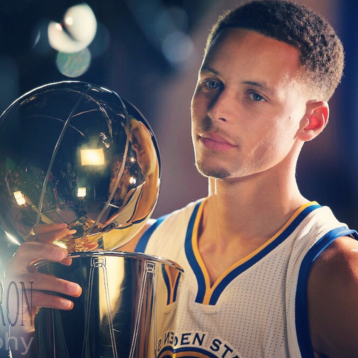 持球点的压 持球点的压